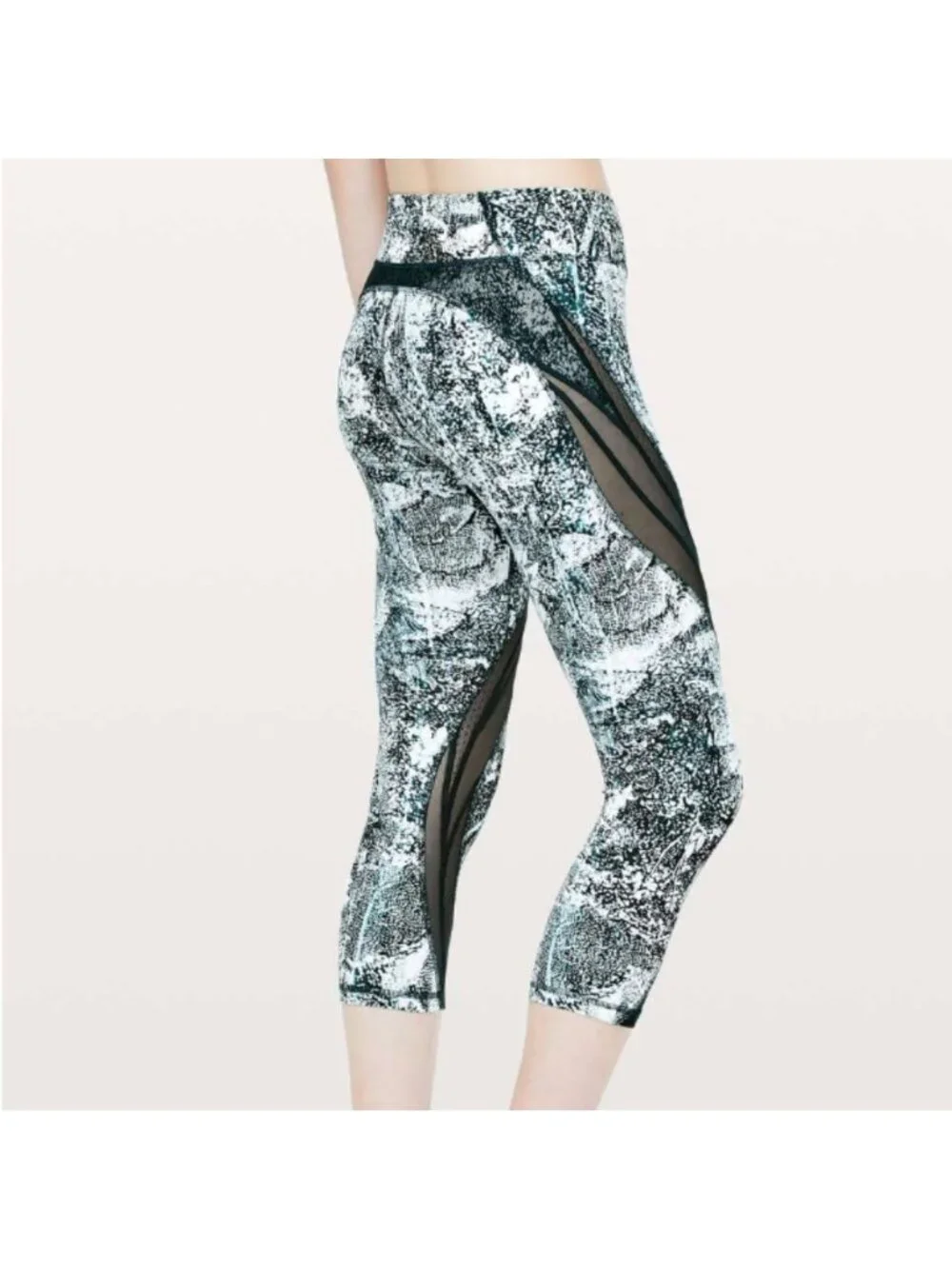 Lululemon Never Still Crop *21